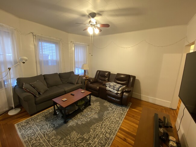 Building Photo - 294 Highland Ave Unit 1 Rental
