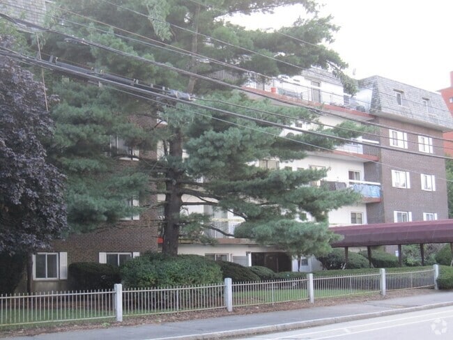Building Photo - 270 Quarry St Rental