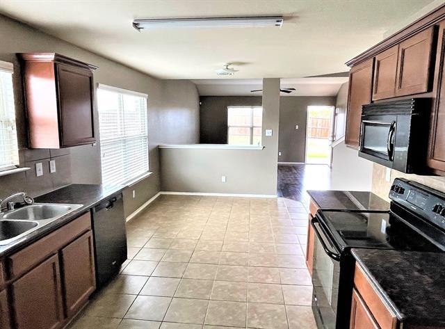208 Dye Dr