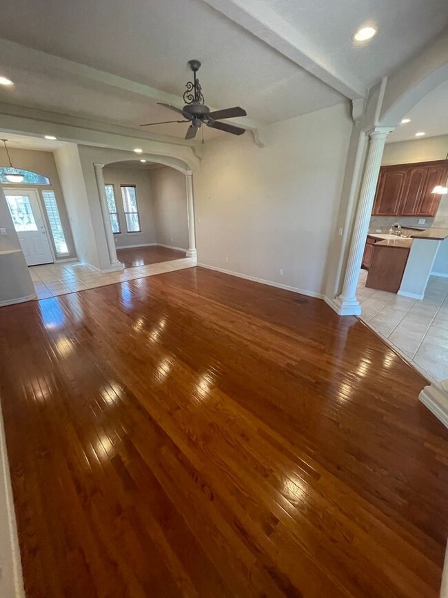 Photo - Gorgeous Home in Sonoma Ranch off Golf Club Rd!