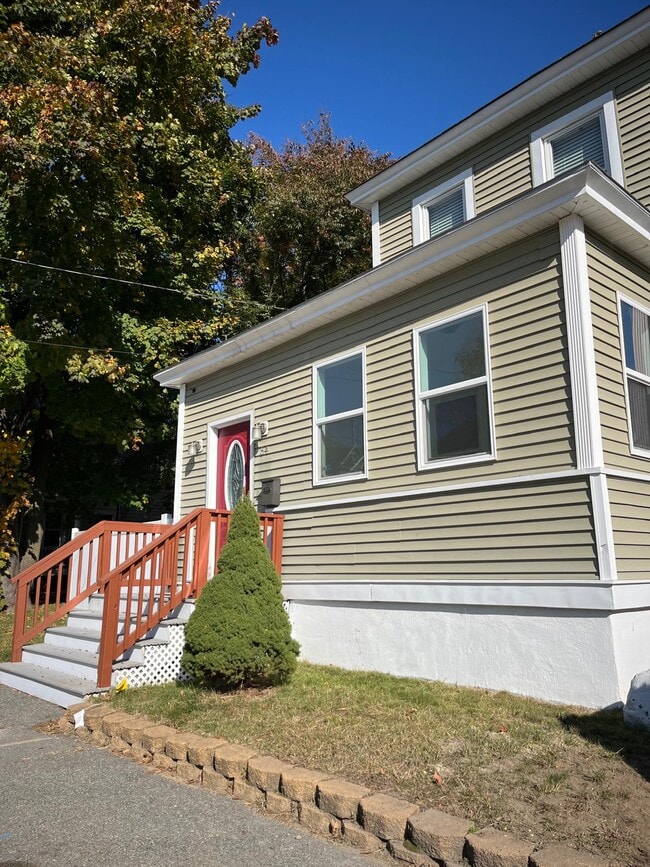 Photo - 54 Rhodora St