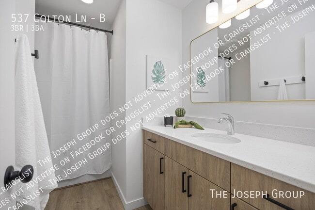 Photo - 537 Colton Ln