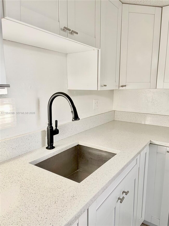 Photo - 1477 SW 24th Ct Unit 6