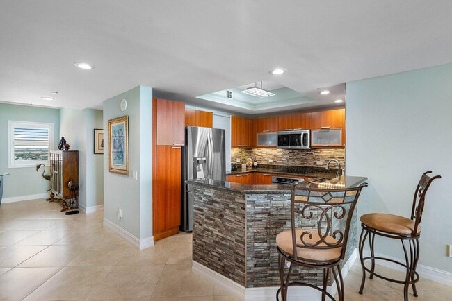 Photo - 2650 Lake Shore Dr Unit 1401