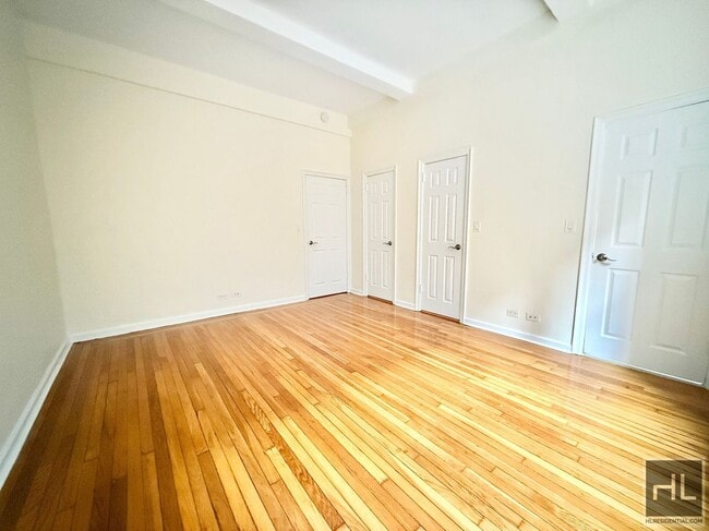 Building Photo - AMSTERDAM AVENUE Unit 1H