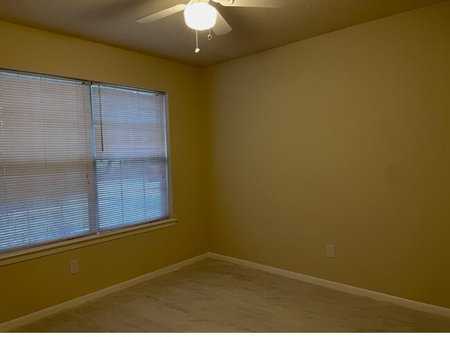 Photo - 6622 Portlick Dr