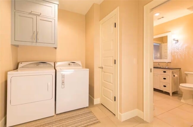 Photo - 212 SE A St Unit 13