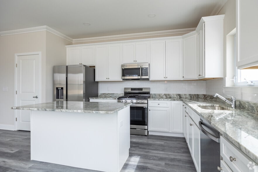 2BR, 2BA