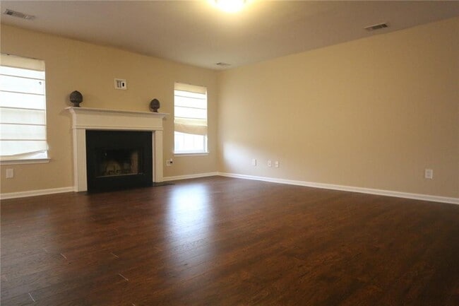 Photo - 2615 Mayfair Dr