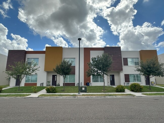 Photo - 2312 Harmony Ln Townhome