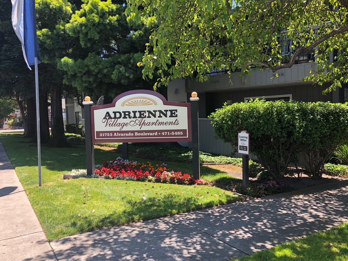 Adrienne Village - Adrienne Village Apartments