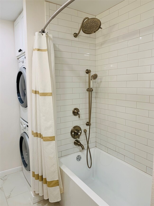 Photo - 8211 Katy Fwy Unidad 16