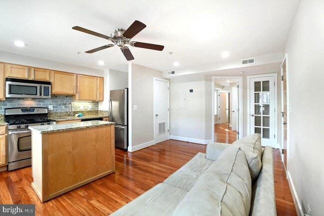 Photo - 610 Jefferson St NW Unidad 101