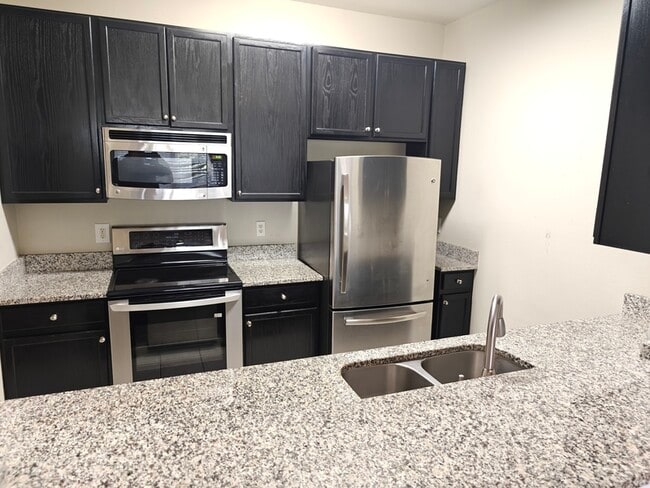 Photo - 6214 Stevenson Dr Unit 304