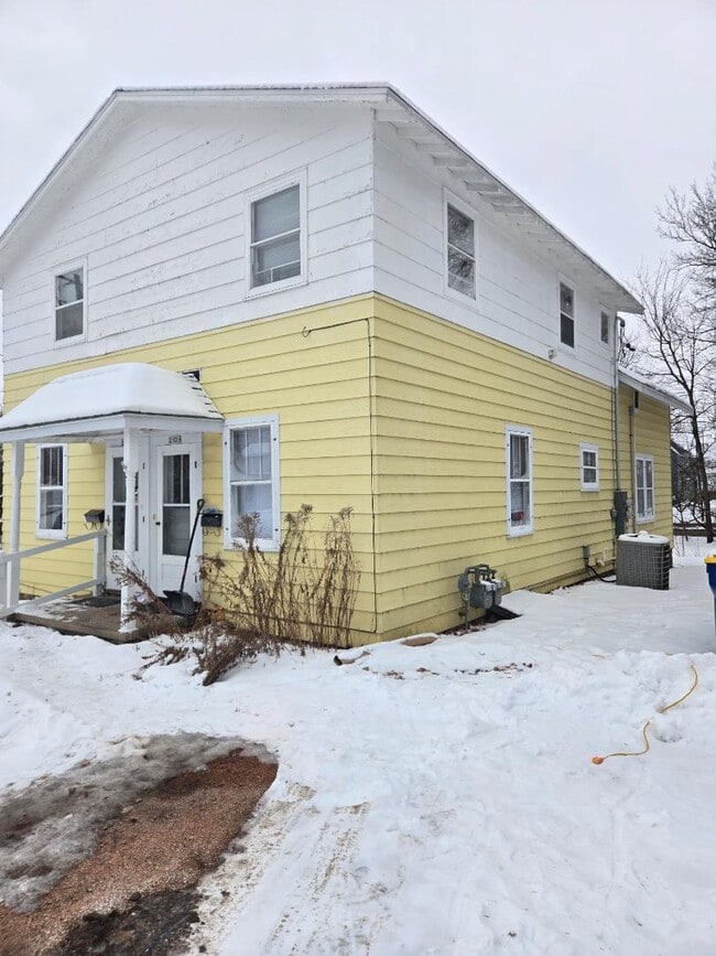 Photo - 210 Hendricks St