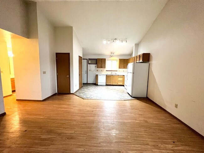 Photo - 1007 E 19th Ave Unit B