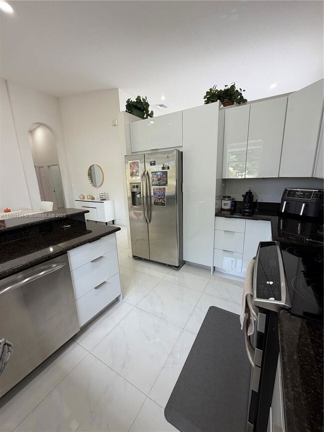 Photo - 2330 SW 132nd Wy