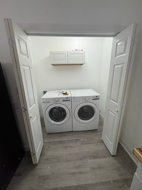 Photo - 1836 Cook St