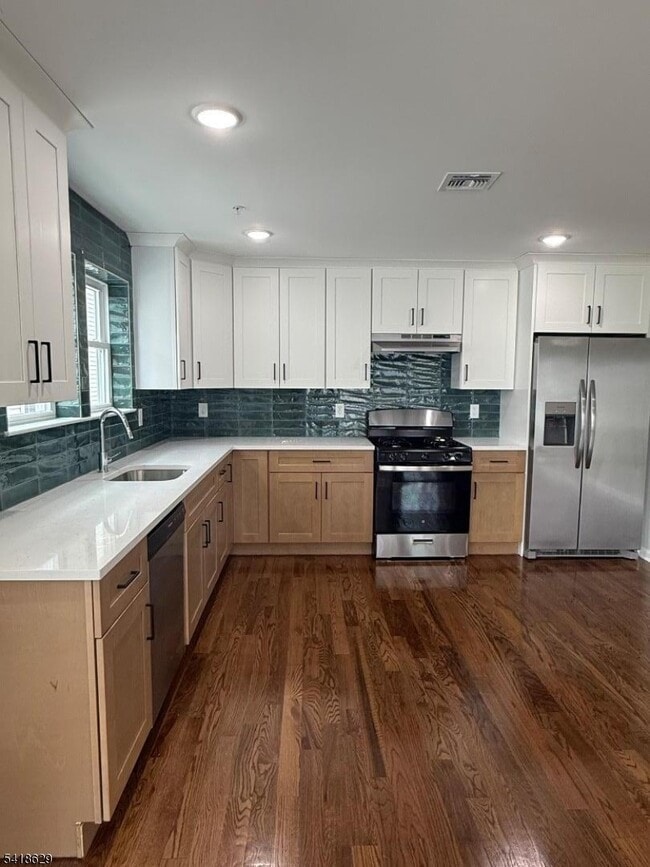 Photo - 140 Littleton Ave Unit 1