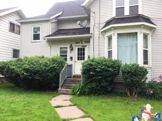 Building Photo - 1018/20 3rd Ave Unit Upper Rental