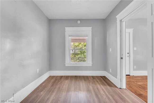 Photo - 1174 La Croix Ave Unit 1