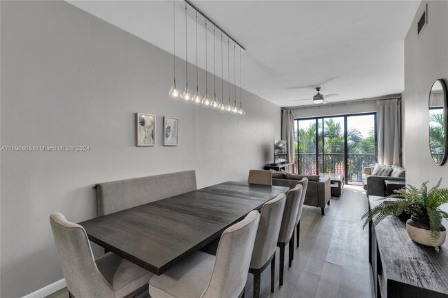 Building Photo - 8816 Collins Ave Unit 206 Rental
