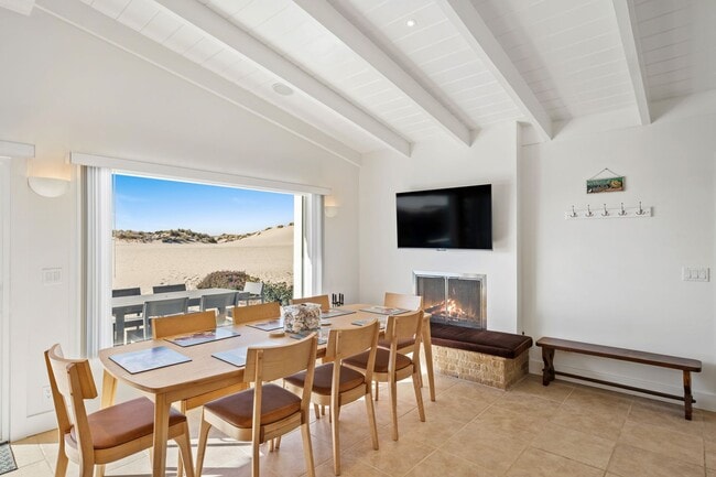 Photo - 3321O- Deja Blue | FURNISHED