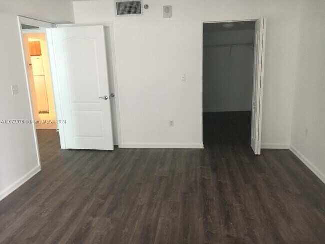 Photo - 1200 Brickell Bay Dr