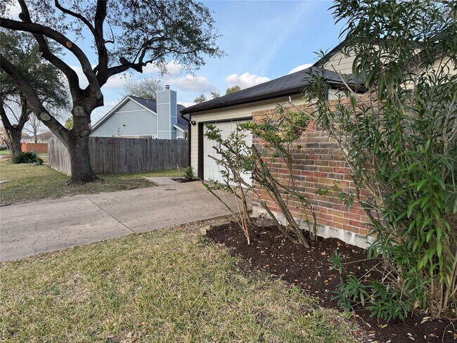 Photo - 9107 Ketchwood Dr