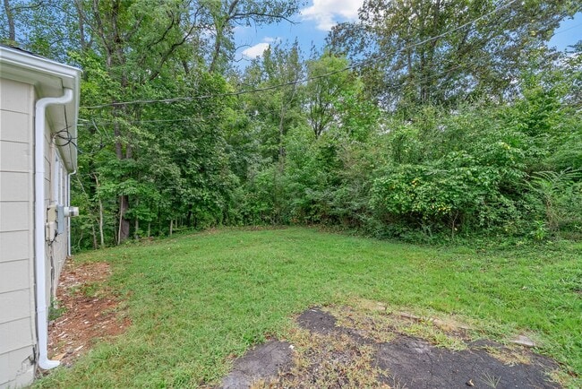 Photo - 2 Bedroom Home For Rent Near APSU!