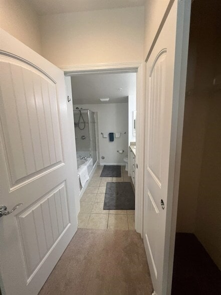 Building Photo - 1300 Limahana Cir