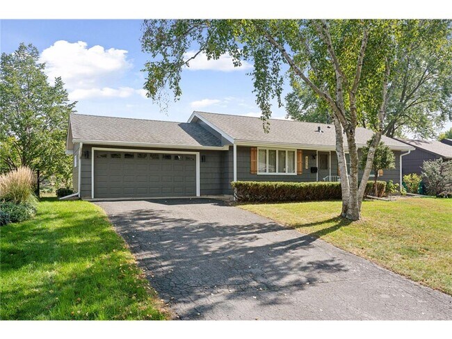 Photo - 8213 Quinn Rd