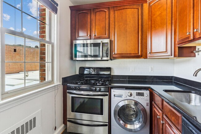 Photo - 3028 Wisconsin Ave NW