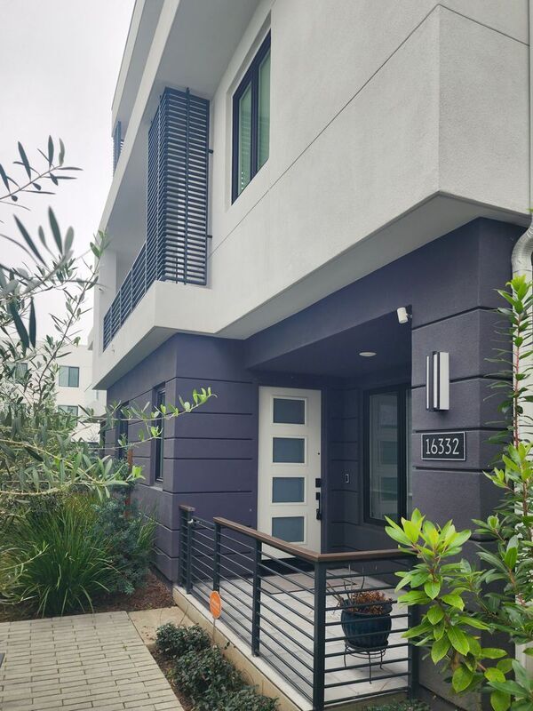 Building Photo - 16332 Dawn Wy