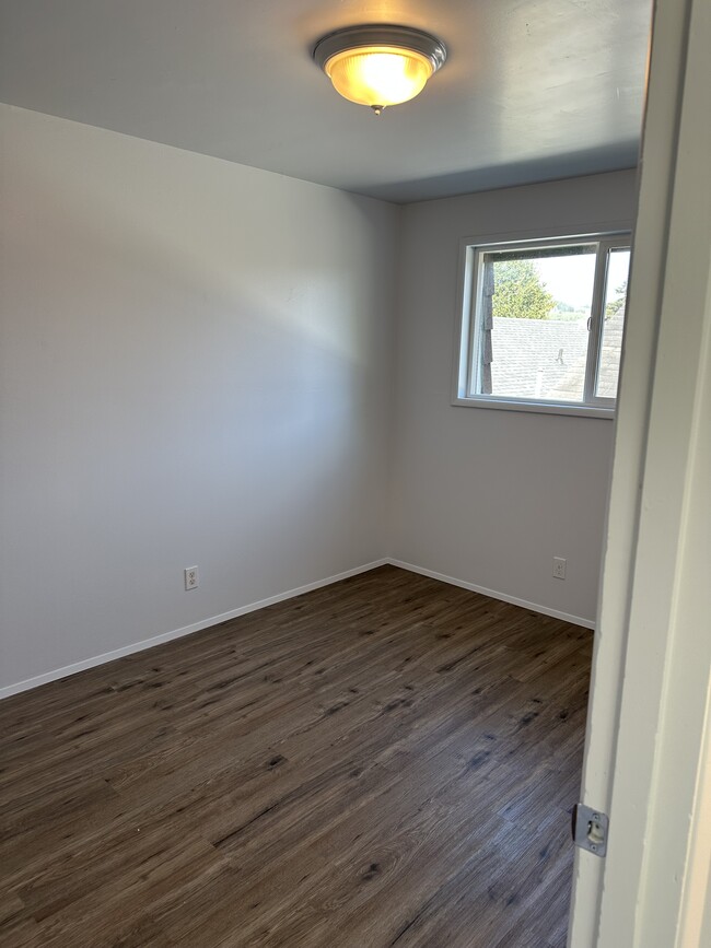 Photo - 1041 Beach Dr