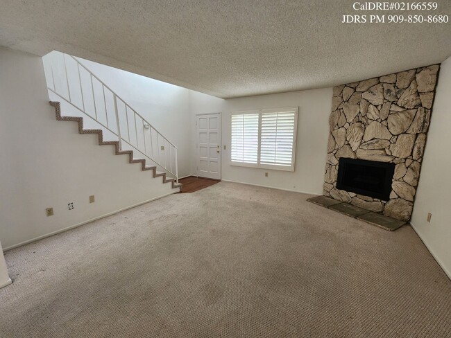 Photo - 124 E Colorado Blvd