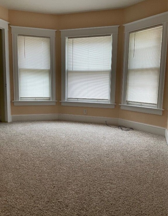 Photo - 614 Chenango St Unidad 2