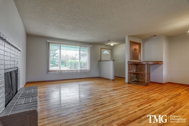 Photo - Charming single-family home!