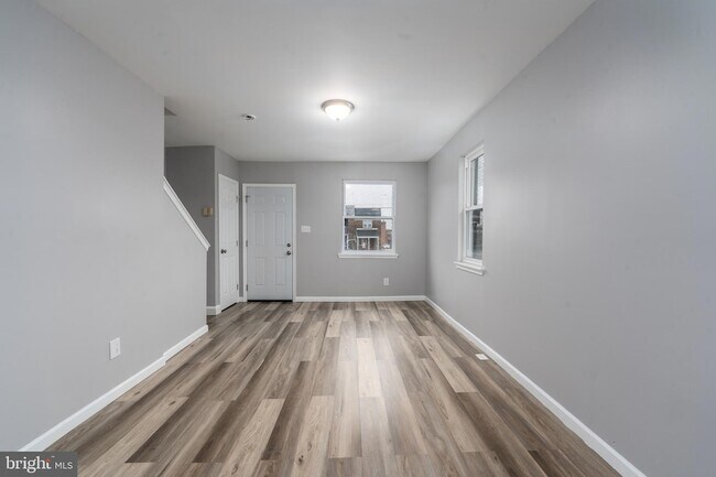 Photo - 2574 W Lafayette Ave