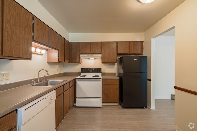 2BR, 1BA Kitchen