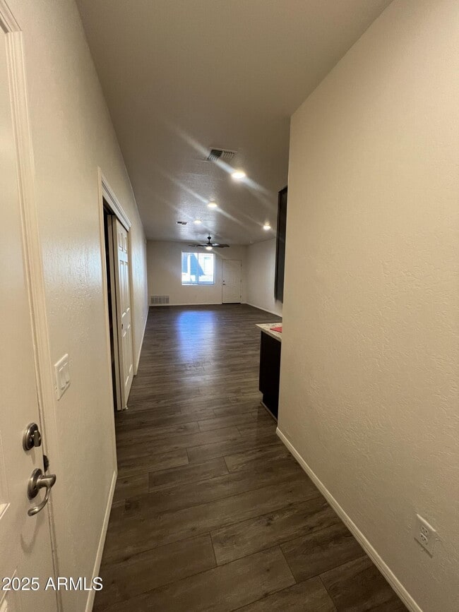 1650 E Ponderosa Pkwy