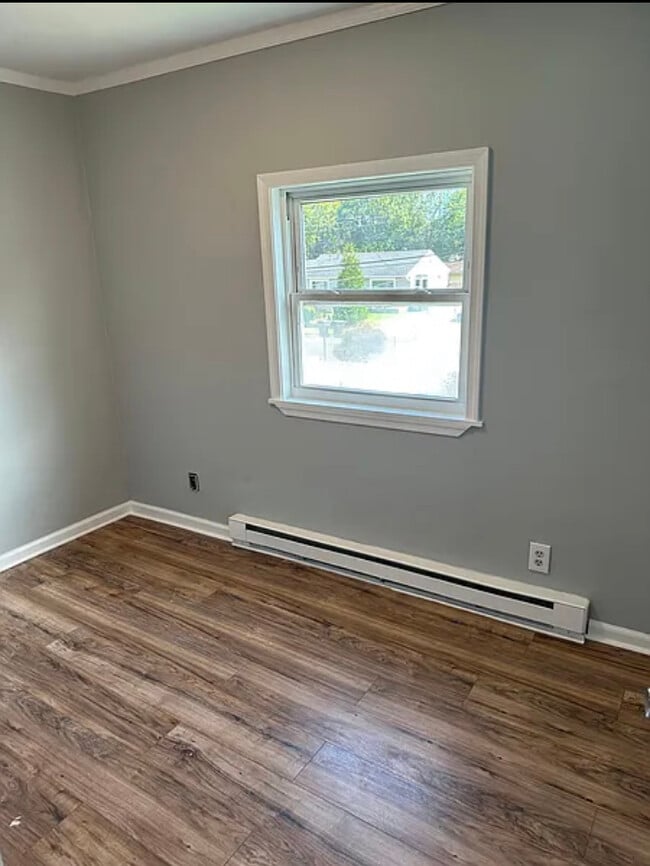 Photo - Hedgerow Apartment - Utilities Included