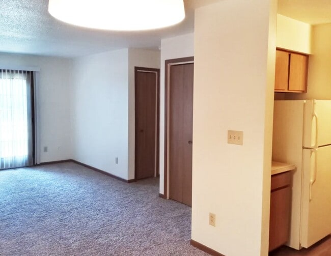 Photo - 102 Price St