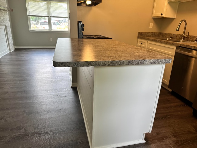 Photo - 11201 Ginger Rd