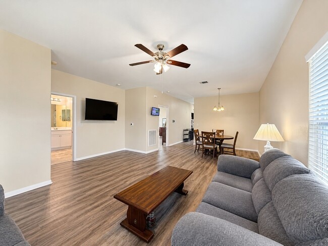 Photo - 6606 E Crosstimbers St