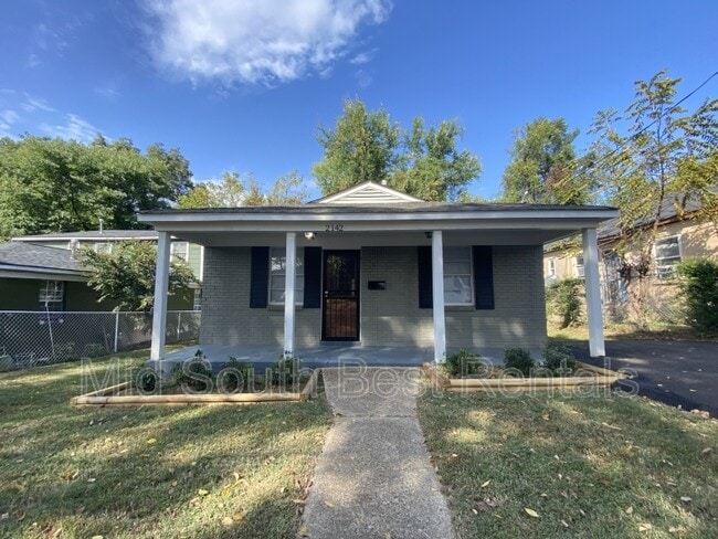 Photo - 2142 Lowell Ave House