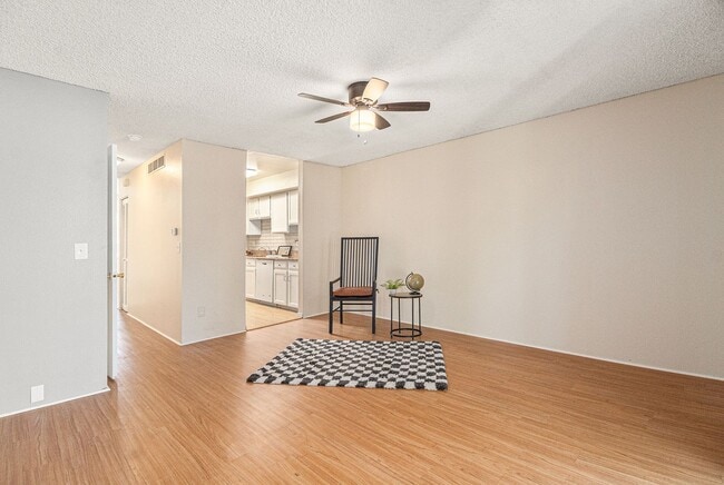 1060 S Parker Rd