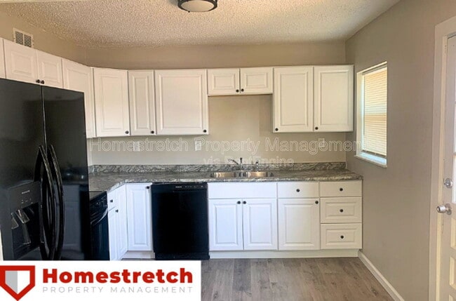 Photo - 3115 Ellendale Ave