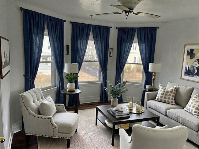 Building Photo - 49 Carpenter St Unit 2