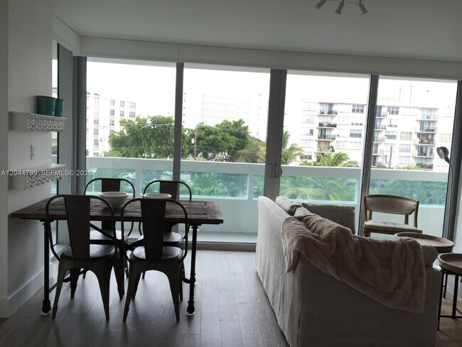 1025 92nd St Unit 507